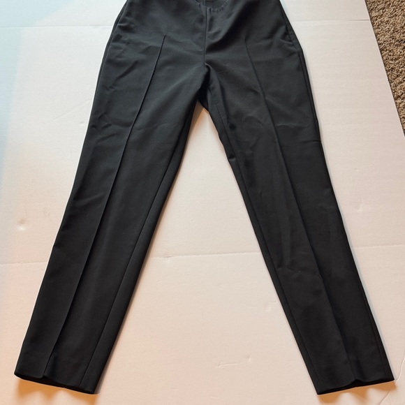 AKRIS Classic Black Melissa Ankle Woman’s Pull-on with Side Zipper Pant - Picture 2 of 13